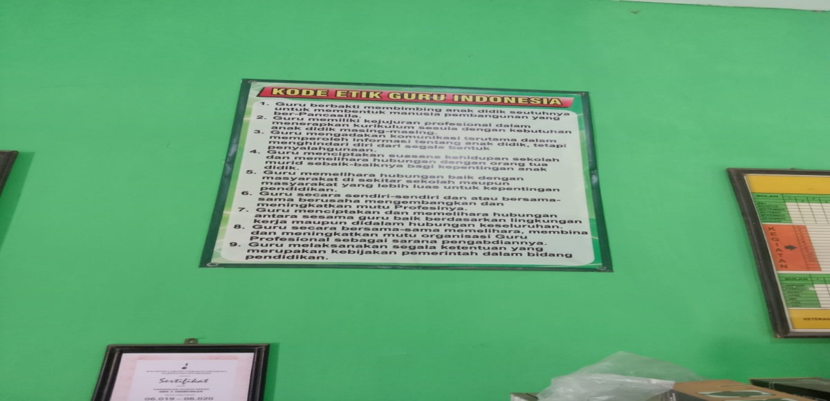 KODE ETIK GURU