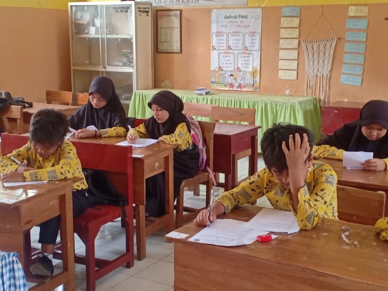 UJIAN SISWA SEMESTER 1 SDN 1 TREBUNGAN